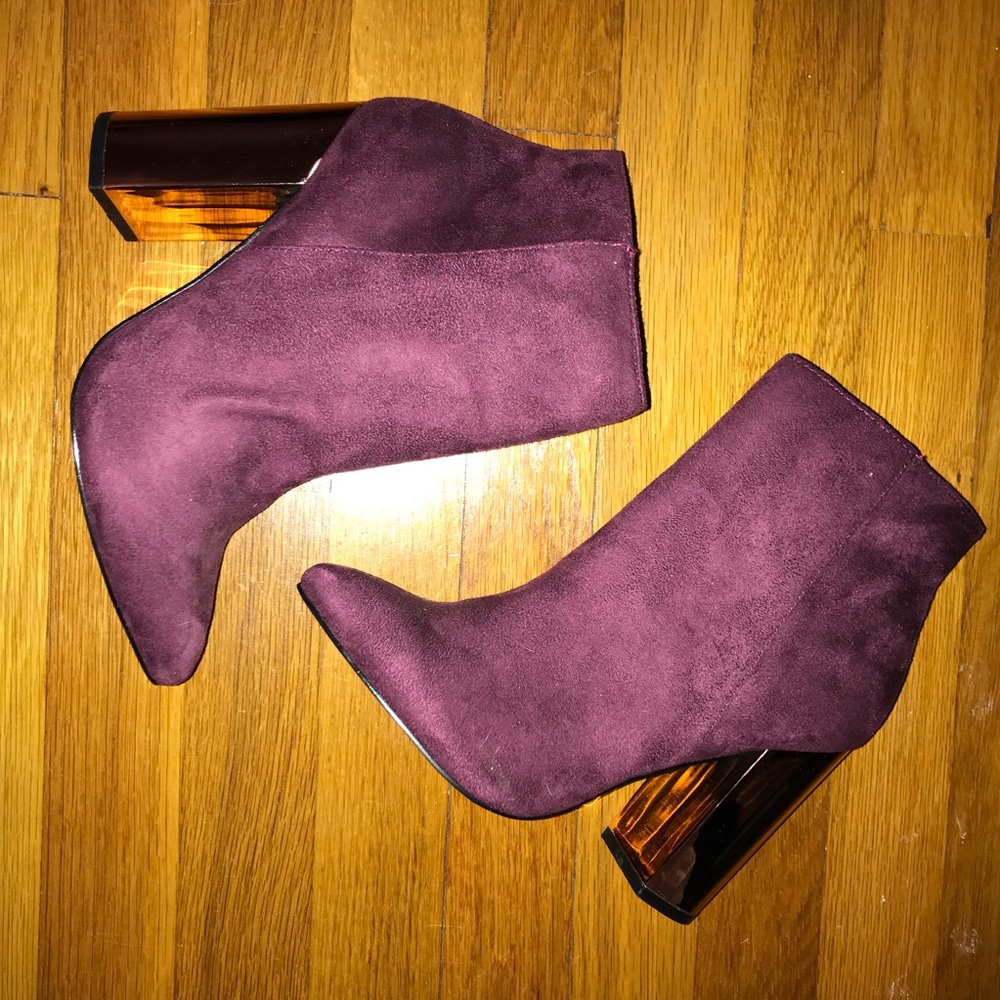 NEVER WORN Maroon Booties